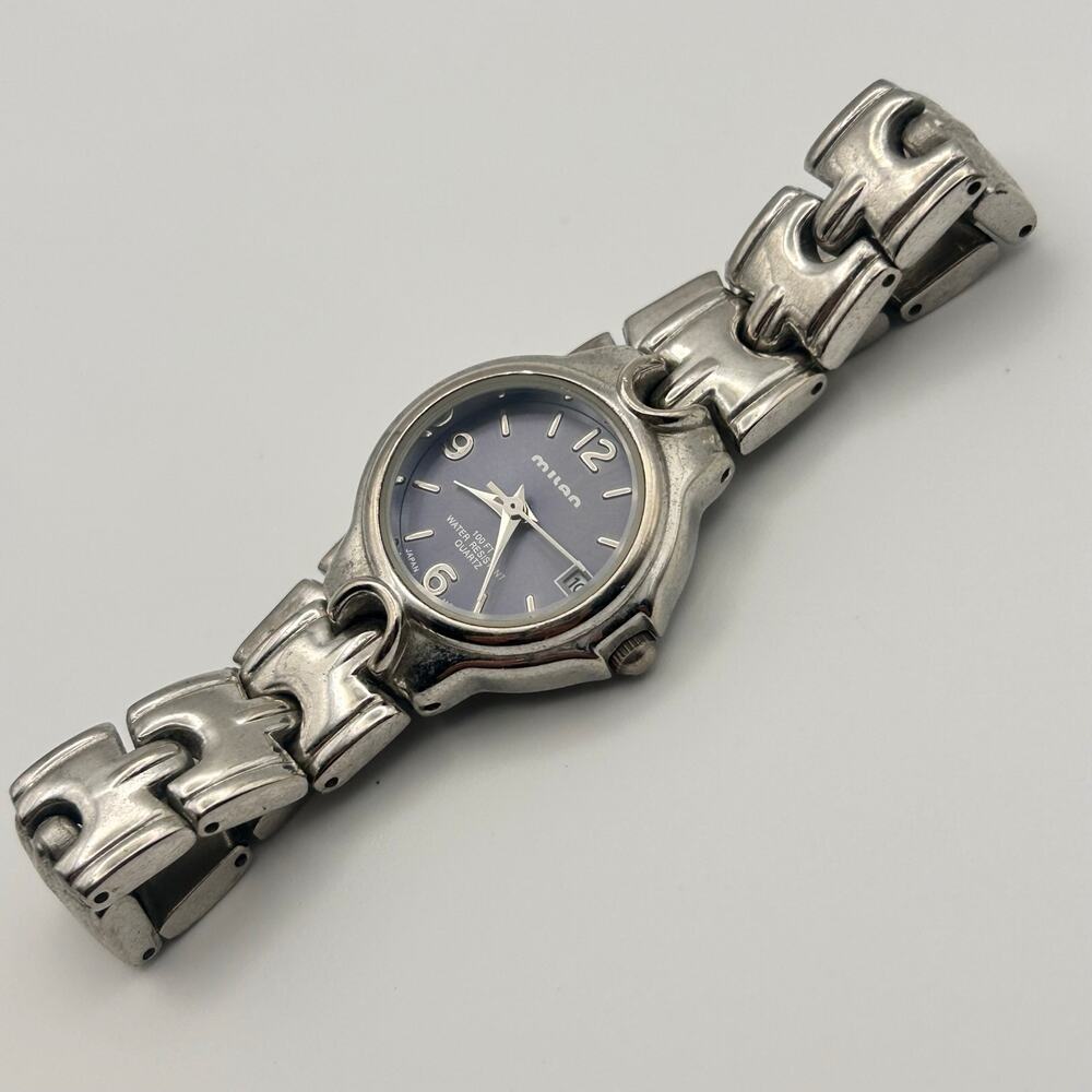 Milan Silver Tone WR 23mm St. Steel Women’s Watch Working New Battery - Picture 6 of 8